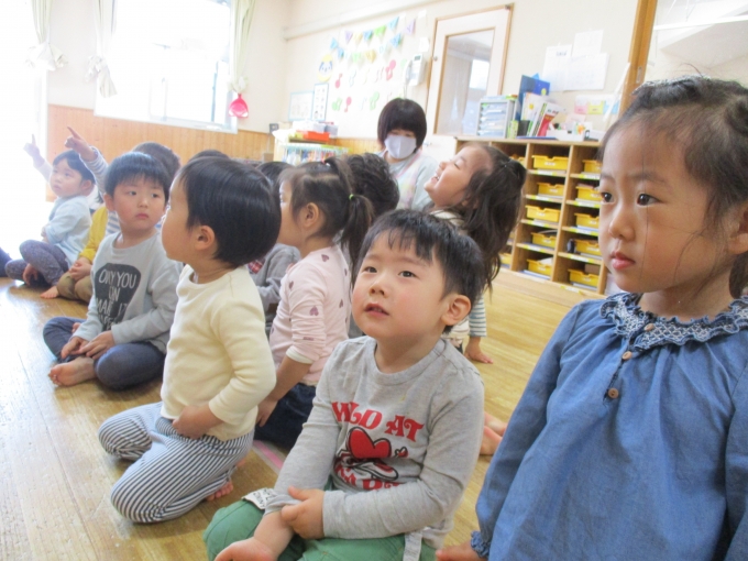 楽しい英語遊び！(こあら組) 新潟えきなかこども園